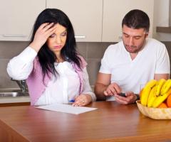 Как жить с жадным мужем: советы психолога